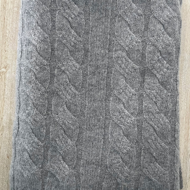 Cashmere cable knit throw in grey heather