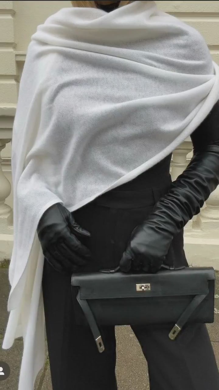 Cashmere Blend Travel Wrap – Made in Italy