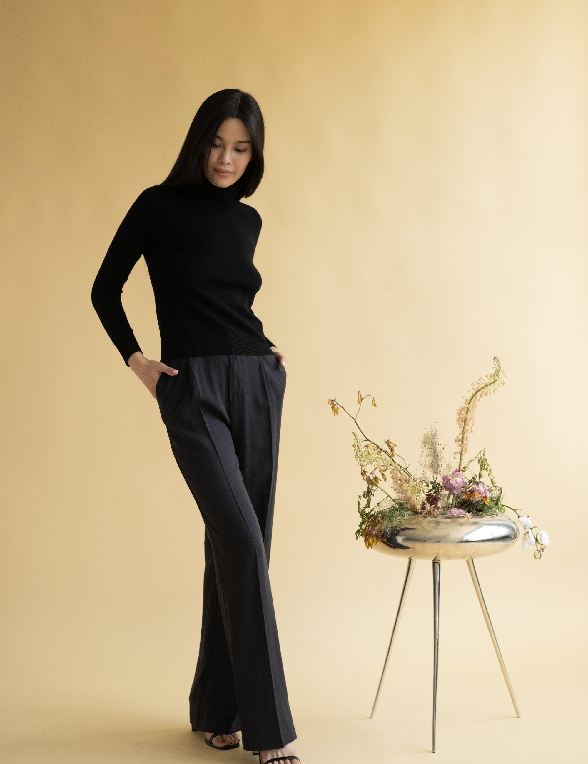 Classic Fitted Turtleneck Sweater - 100% Cashmere